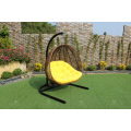 La silla vendedora o la hamaca más grande del oscilación del rotén del polivinílico para el jardín al aire libre